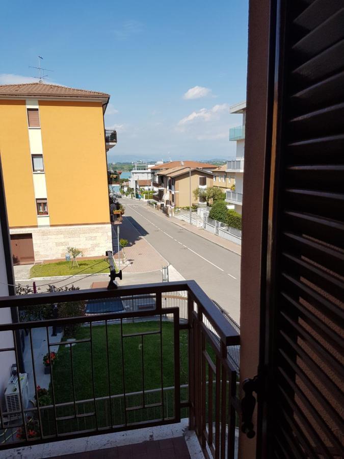 Appartement Monolocale A Peschiera Del Garda Vista Lago Extérieur photo